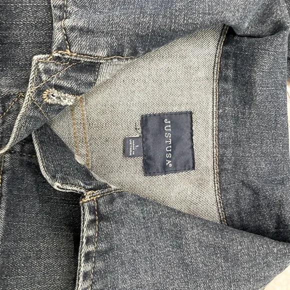 🛍️Just USA Fitted Fray Crop Denim Jacket size L - Picture 3 of 4